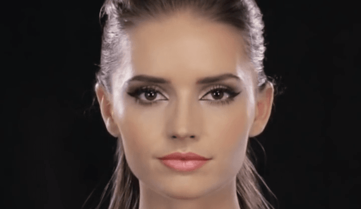 Ojos cálidos y labios fríos